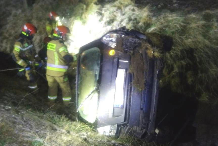 19-latek kierował samochodem pijany i bez uprawnień