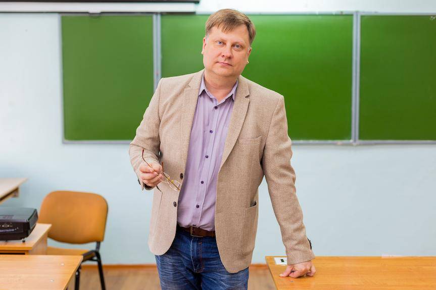 Konkursy na dyrektorów szkół w Powiecie Krośnieńskim