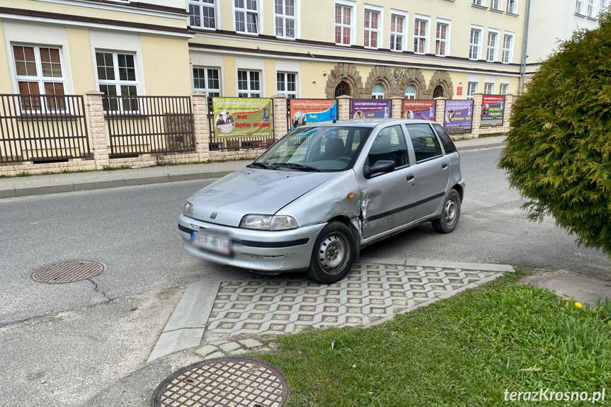 Kolizja w Rymanowie. Zderzenie fiata i volkswagena