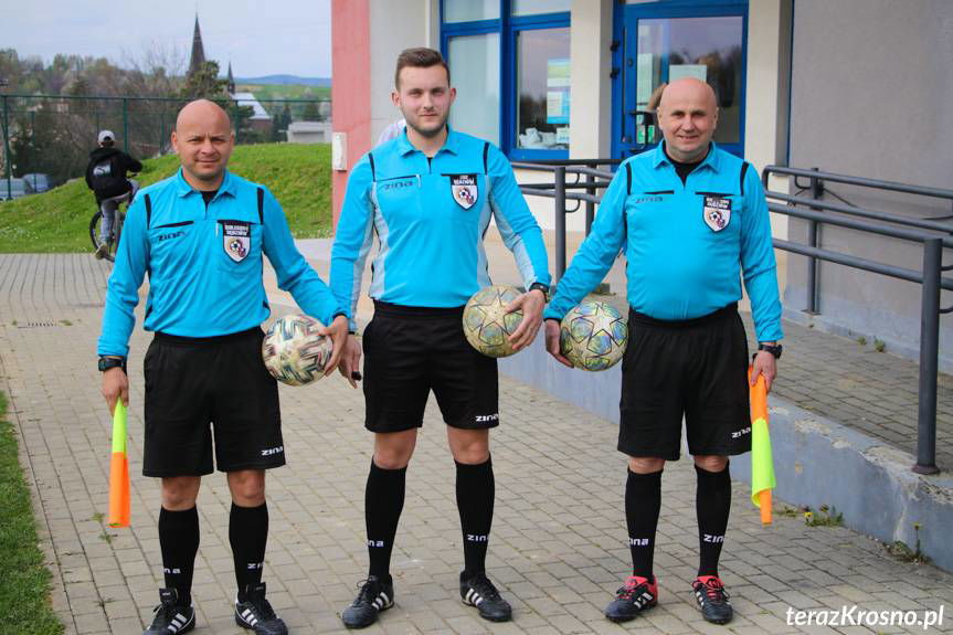 Podział punktów i czerwona kartka w Krościenku Wyżnym