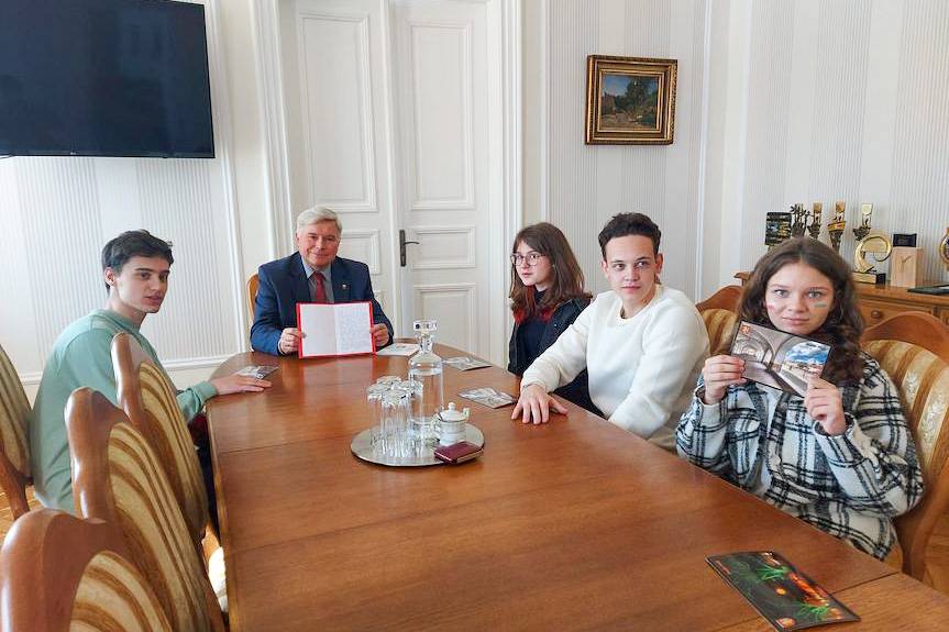 Życzenia dla Krośnian od młodzieży ukraińskiej