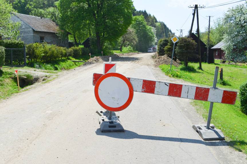 Przebudowa drogi Iwla - Polany - Huta Polańska