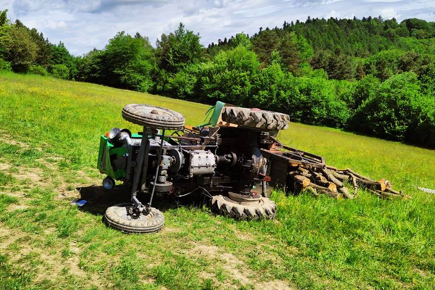 Tragiczny wypadek na zielonym szlaku, nie żyje 64-letni mężczyzna