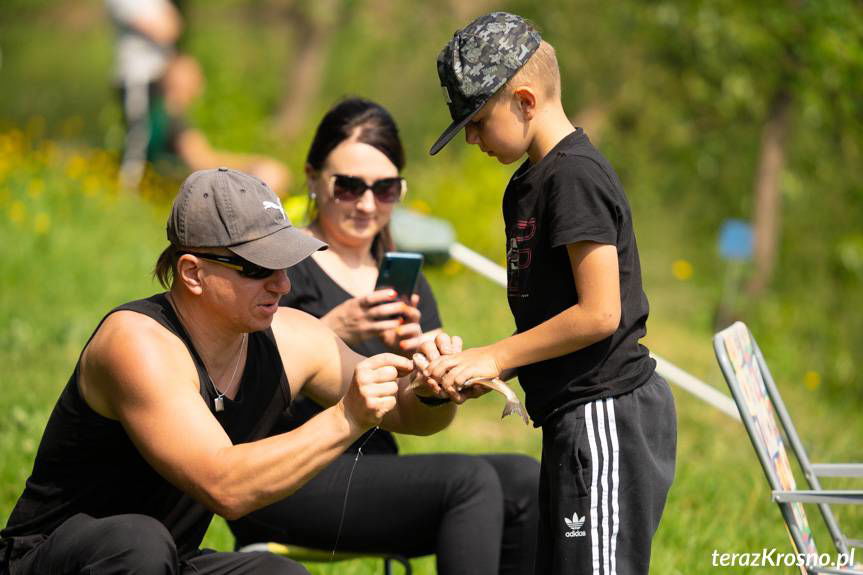 Zawody wędkarskie z okazji Dnia Dziecka