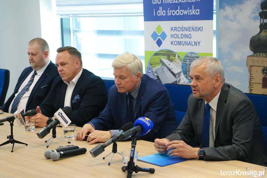 Krośnieński Holding Komunalny wdrożył system eBOK. Jakie są z niego korzyści?