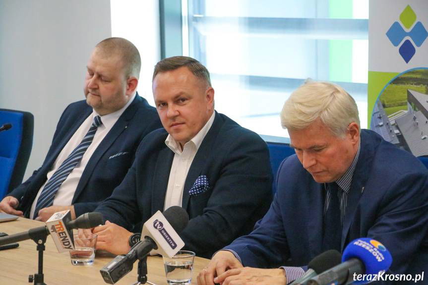 Krośnieński Holding Komunalny wdrożył system eBOK. Jakie są z niego korzyści?