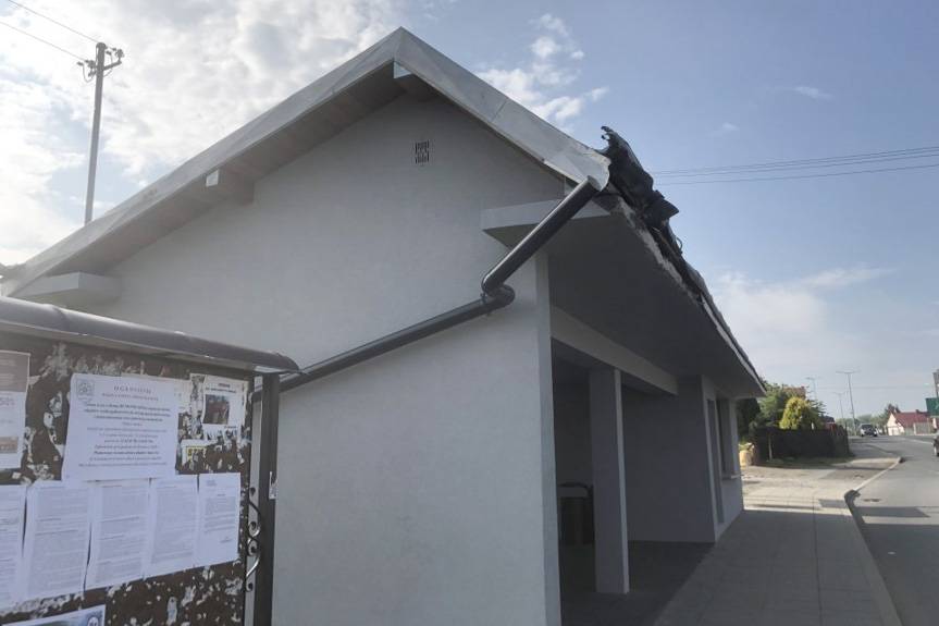 Kto uszkodził przystanek w Miejscu Piastowym?