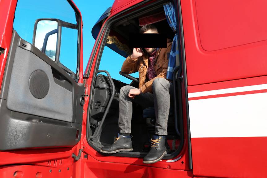 Pijany kierowca tira trafił do aresztu, ciągnik został odholowany