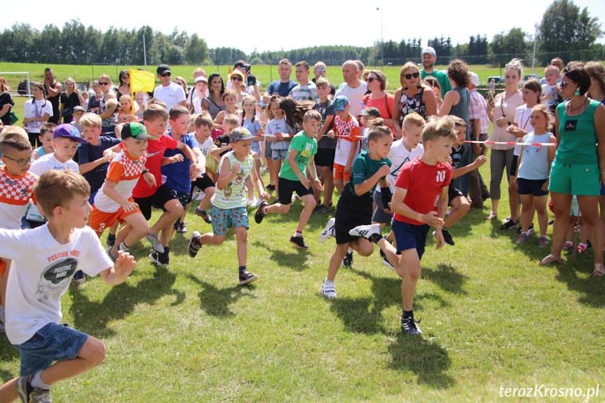 Biegi i piknik z książką w Krościenku Wyżnym