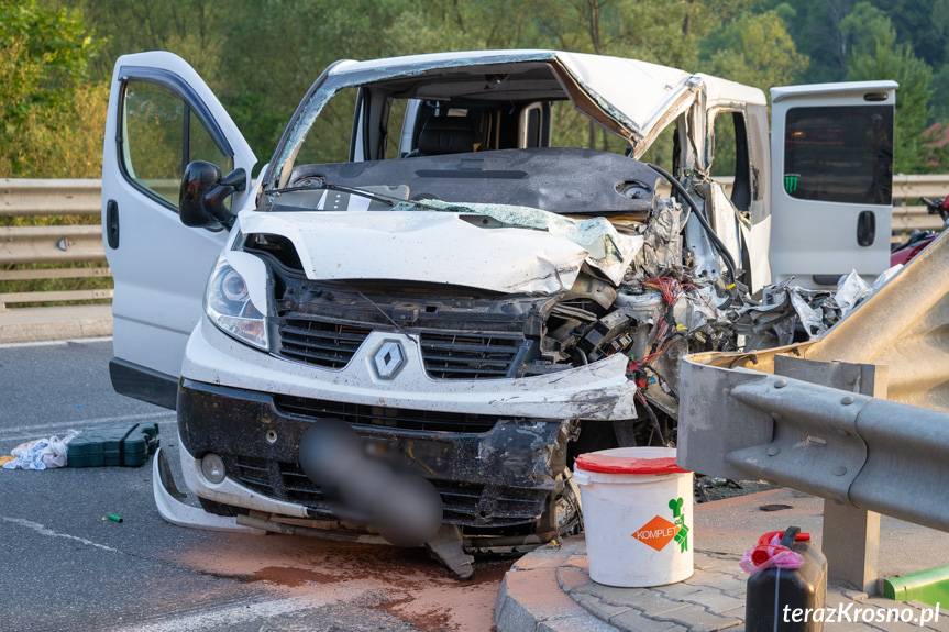 Wypadek w Tylawie, zderzenie busa z tirem