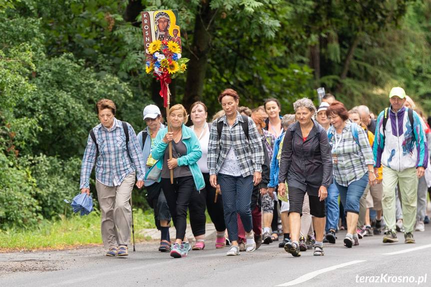 Pielgrzymi z Krosna wyruszyli na Jasną Górę
