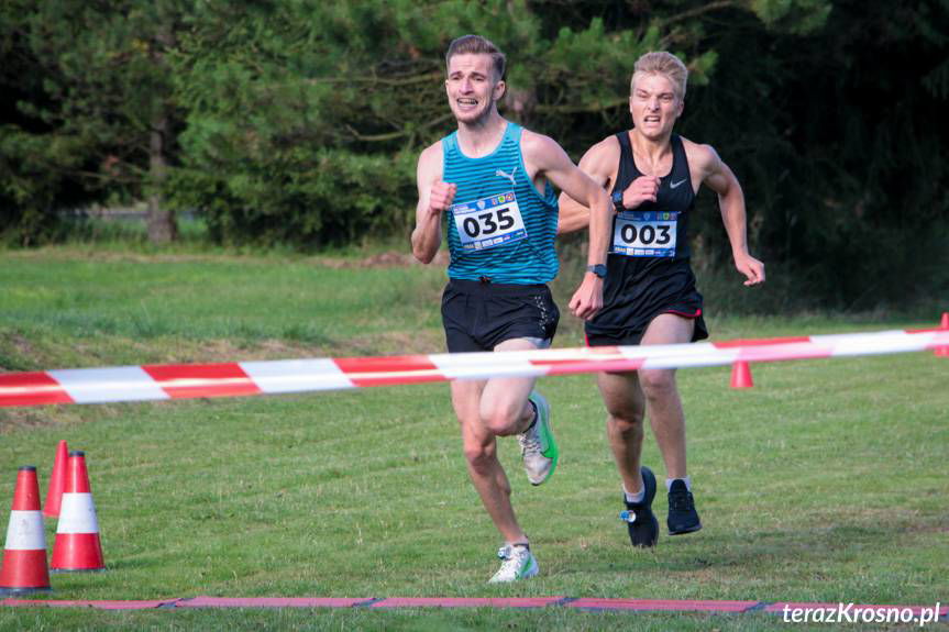 Katarzyna Albrycht i Wojciech Pelczar zwyciężyli w Biegu Szlakiem Marii Konopnickiej