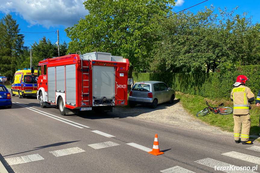 Nieletni rowerzysta wjechał wprost pod samochód