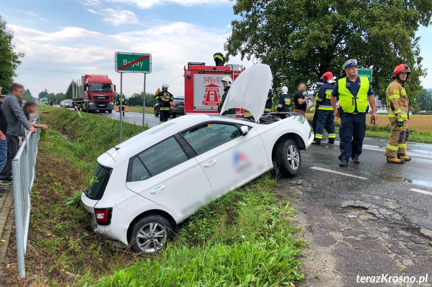 Zderzenie dwóch samochodów w Bajdach