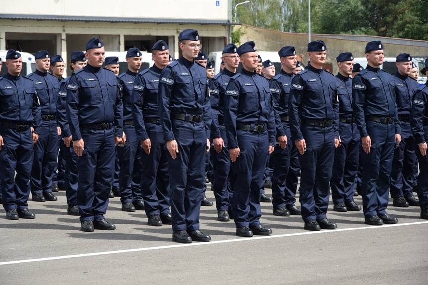 Szeregi policji zasilili nowi funkcjonariusze