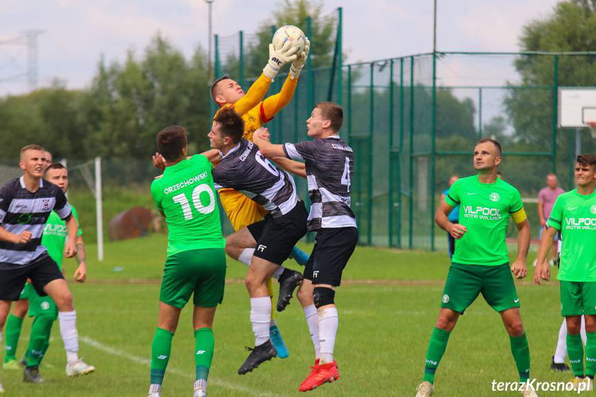 Wielkie emocje w Odrzykoniu. Zamczysko pokonało Czarnych 1910 Jasło