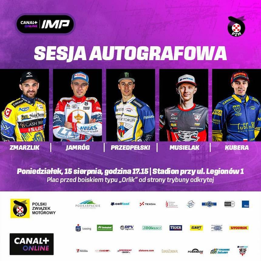 Sesja autografów z udziałem gwiazd żużla