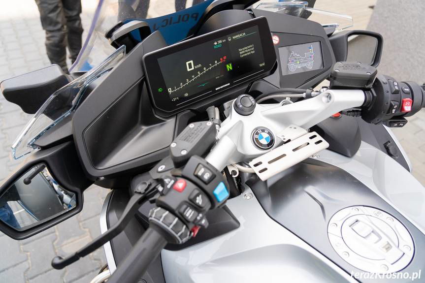 Krośnieńska drogówka odebrała nowe motocykle