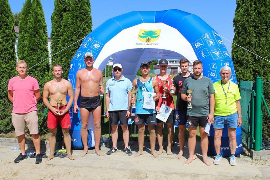Turniej w siatkówce plażowej