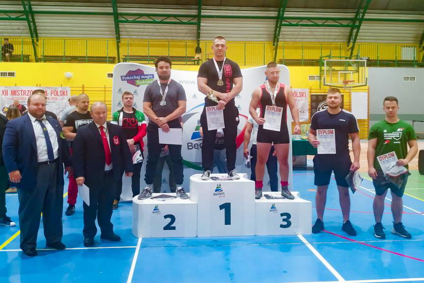Mateusz Winnicki w mistrzostwach Polski w trójboju siłowym