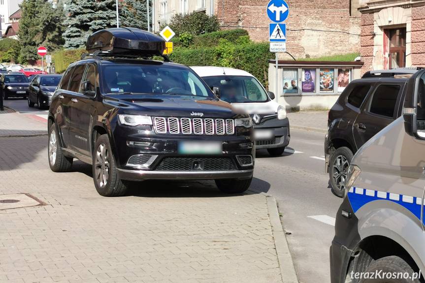 Zdarzenie z udziałem pieszej i osobówki