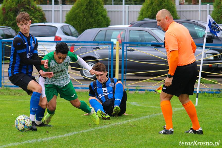 Siedem bramek, dwie czerwone i dziewięć żółtych kartek w Jedliczu