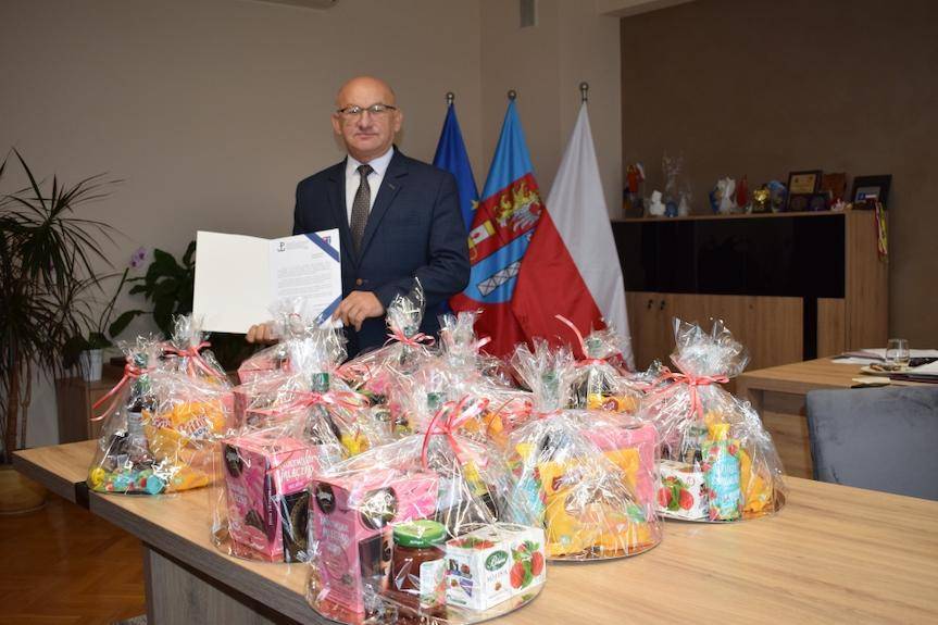 Starosta krośnieński obdarował kombatantów