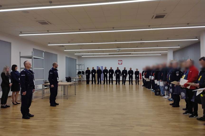 Ćwiczenia policyjnych rezerwistów w Krośnie