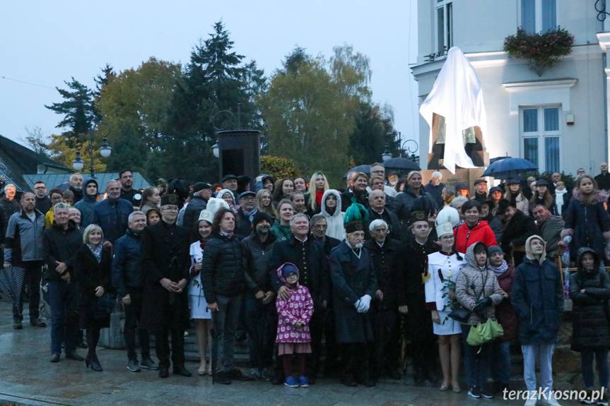 Odsłonięcie pomnika Ignacego Łukasiewicza. Powrót do 1932 roku