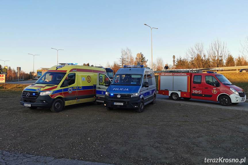 Uderzył w słup ulicznej latarni