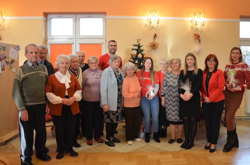 Pomocnicy św. Mikołaja z Orlen Oil