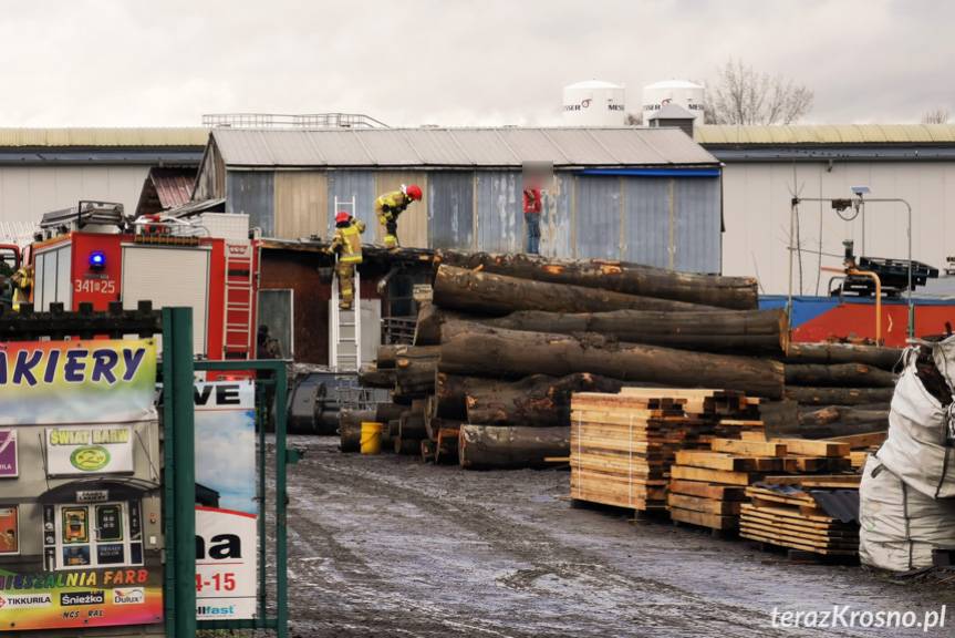 Pożar na terenie tartaku w Krośnie