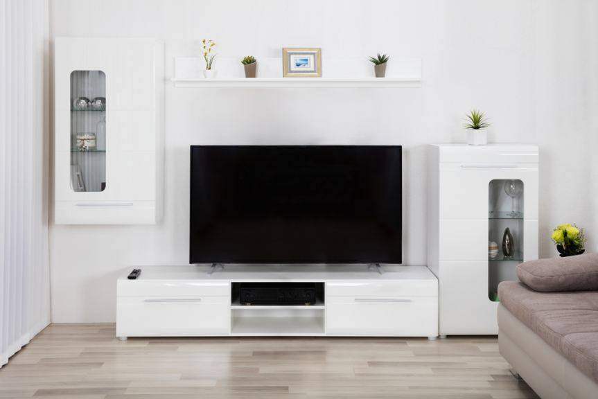 Telewizor OLED czy QLED do 3000 zł? Który lepszy?