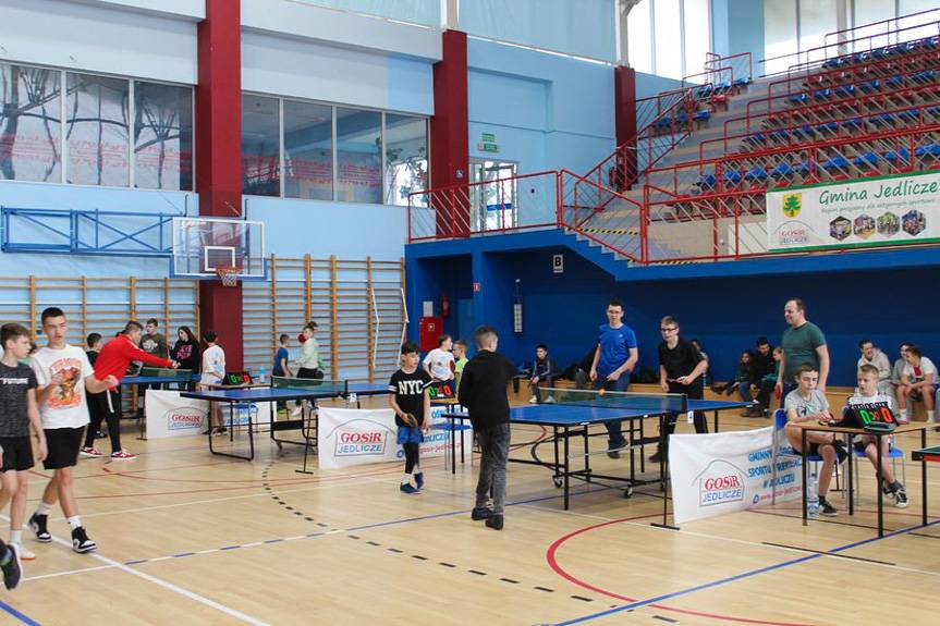 Jedlicze. Gminne Eliminacje do Powiatowej Olimpiady w Tenisie Stołowym