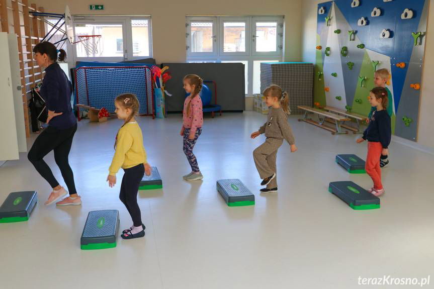 Tolerancja i integracja w przedszkolu. Dzieci uczą się akceptacji różnic