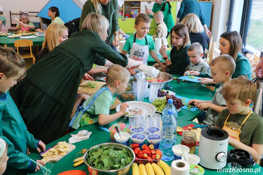 Smacznie i zdrowo, czyli warsztaty kulinarne w przedszkolu