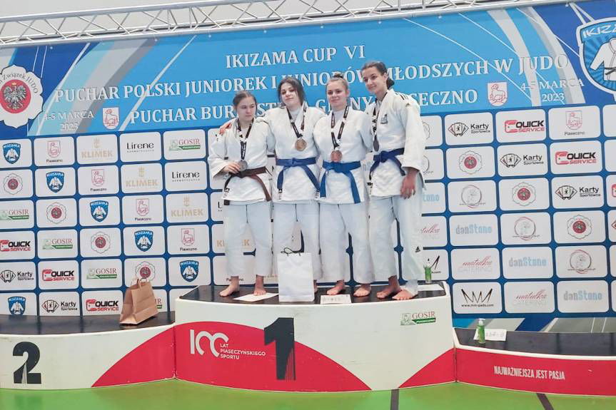 Przywiozły medale z Piaseczna