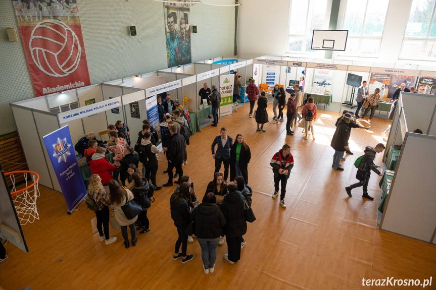 Targi Pracy i Akademicki Dzień Nauki w PANS w Krośnie 