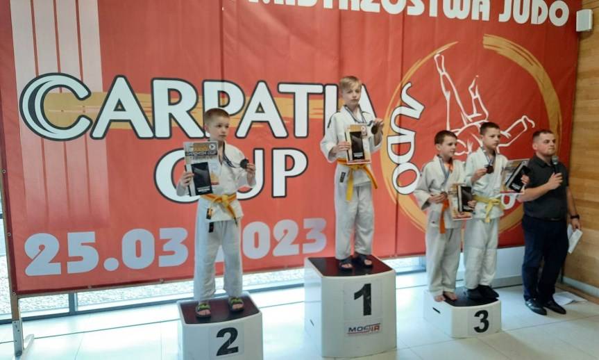 UKS 15 Krosno na podium Carpatia Cup 2023