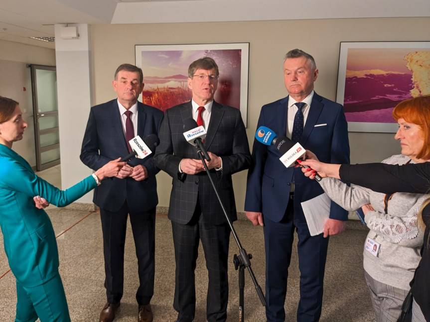 Radni PSL o szpitalu w Krośnie i Janie Pawle II