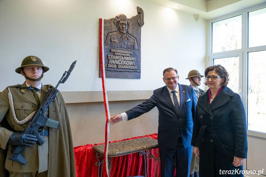 Generał Stanisław Maczek patronem krośnieńskiego "Elektryka"