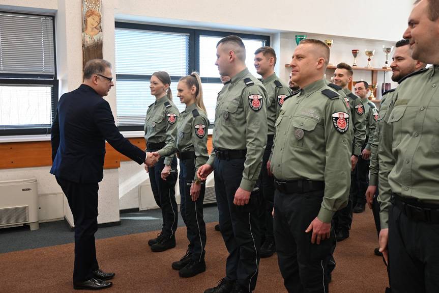 Złożyli ślubowanie. Będą pracować w Krośnie i Barwinku