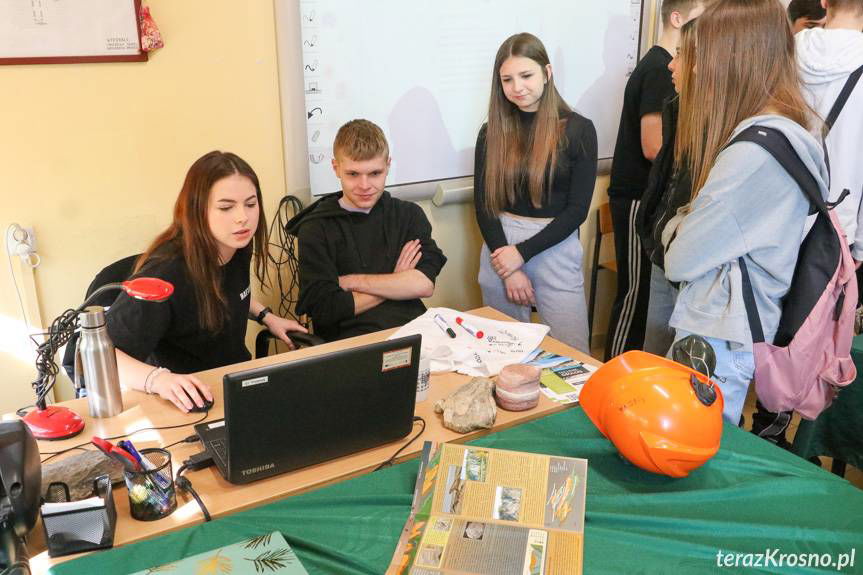 Dzień otwarty w Naftówce. "Nasza Naftówka to tradycja, doświadczenie i nowoczesność"