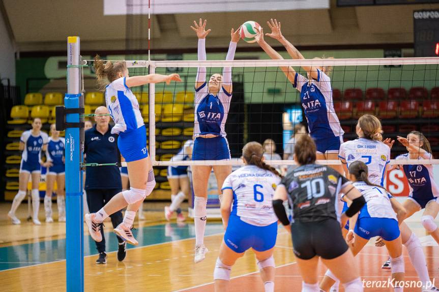 Porażka Karpatek w pierwszym meczu fazy play-off