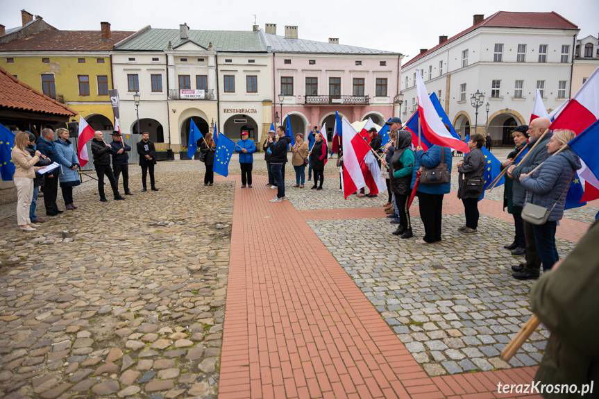 Obchody Dnia Europy w Krośnie z okolicznościowym tortem