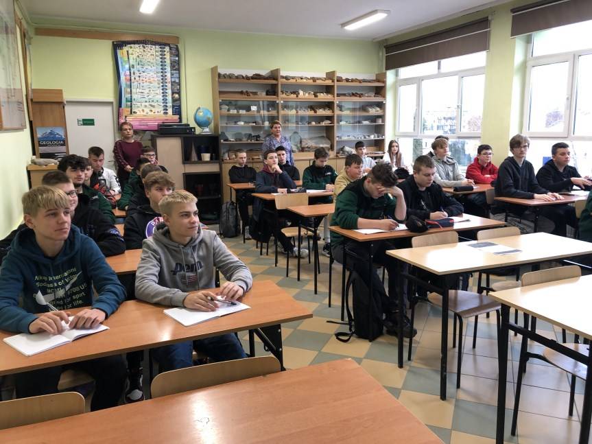 GEOlekcje w krośnieńskiej Naftówce