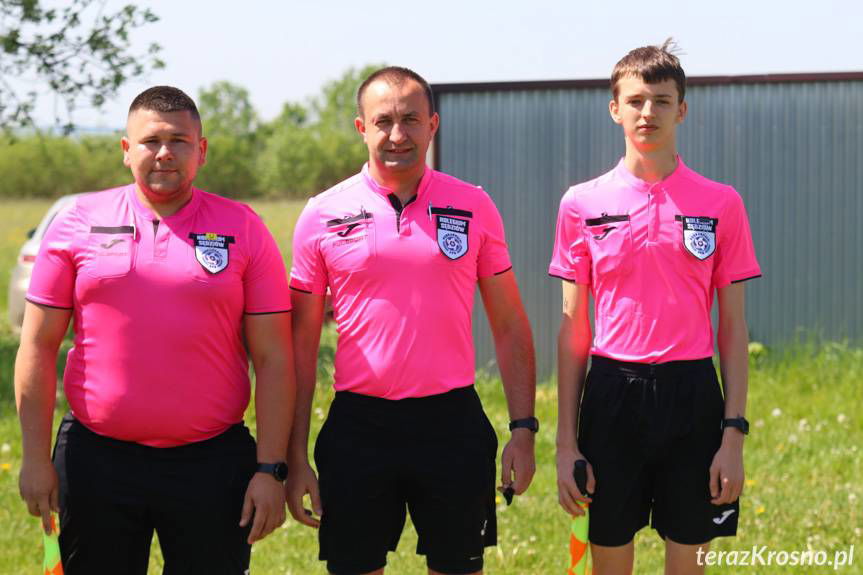 Zwycięstwo lidera z Głowienki w Pustynach