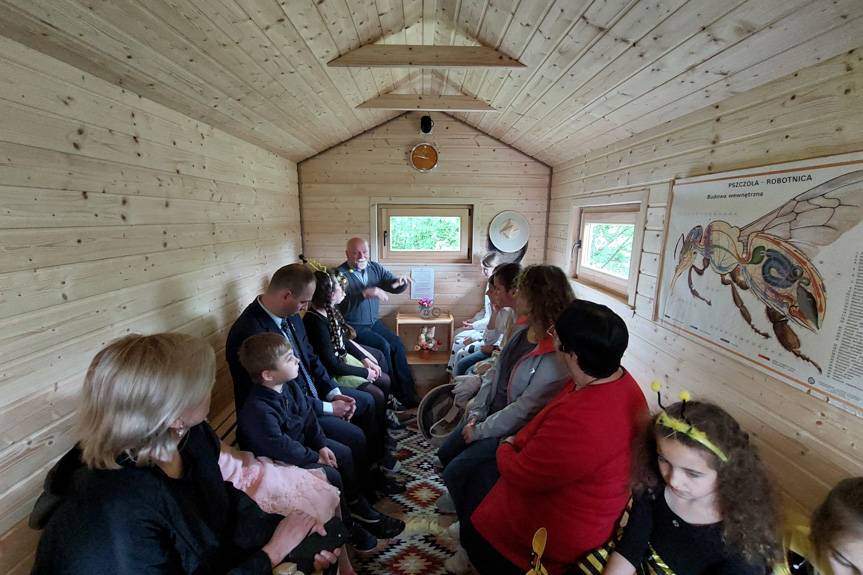 Pszczoły lekarstwem na wiele dolegliwości. Domek znów otwarty