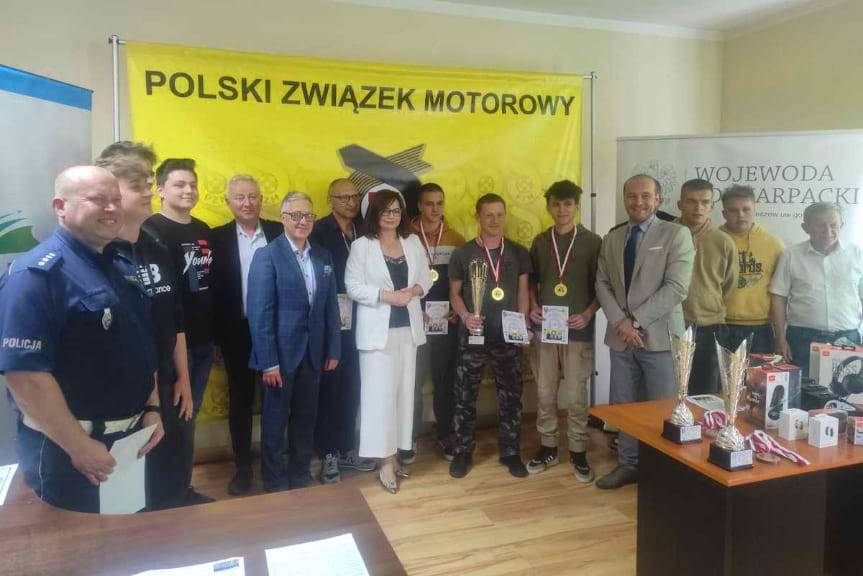 Zwycięstwo uczniów Mechanika w Turnieju Motoryzacyjnym