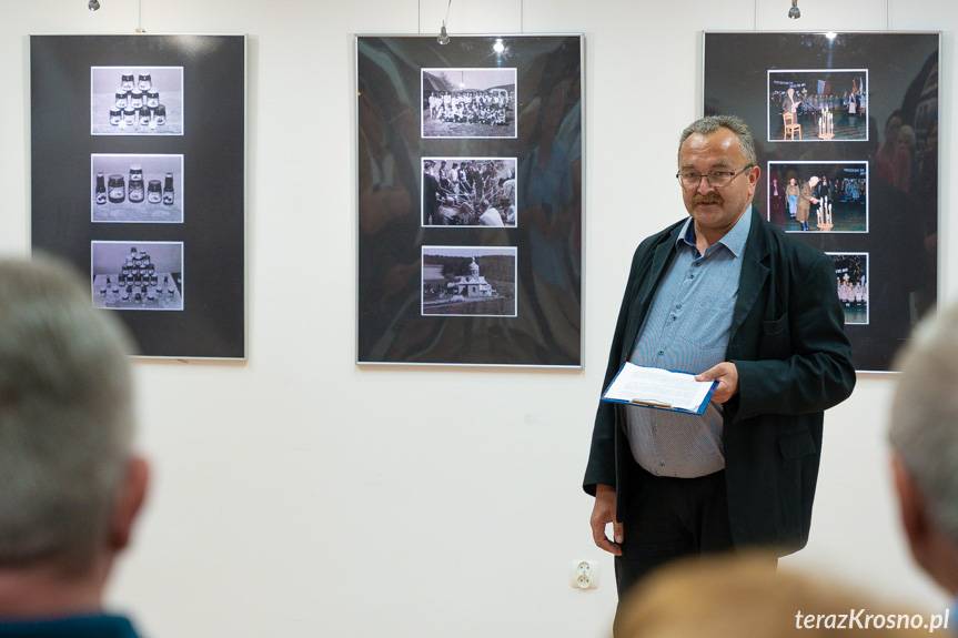 Wystawa ziemia korczyńska okiem Andrzeja Józefczyka